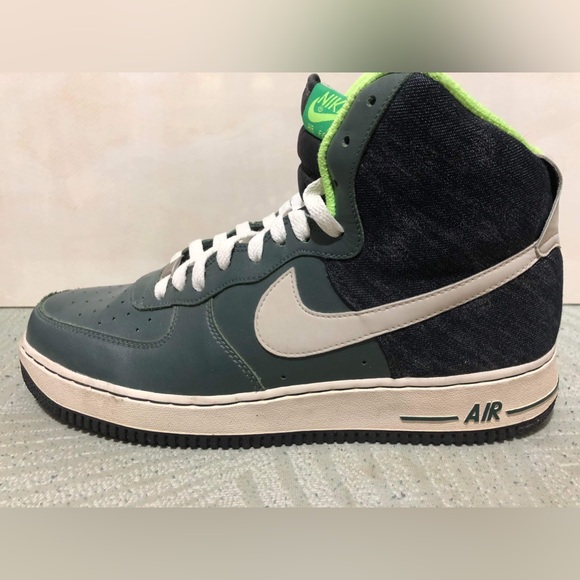 Nike Air Force 1’s - Picture 7 of 12